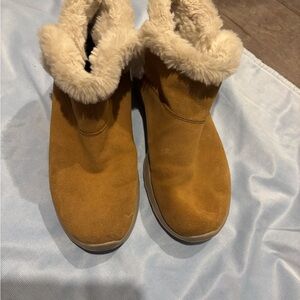 Skechers Tan Winter Boots with Faux Fur